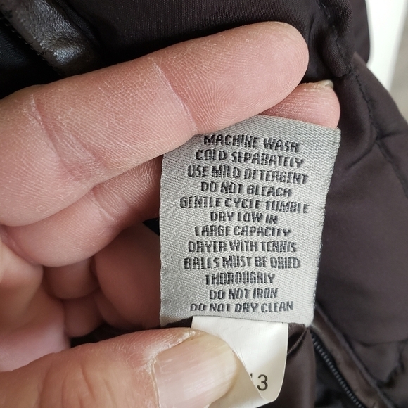 Larry Levine Black Puffer Coat Down Filled - Picture 9 of 9